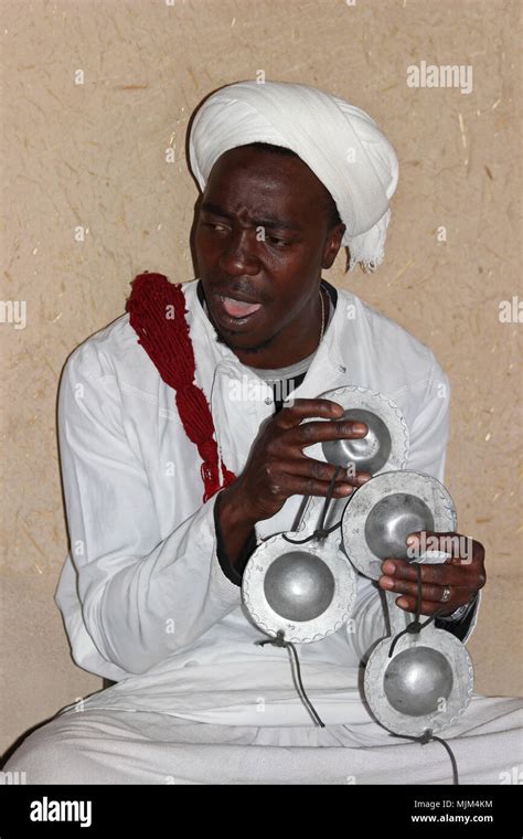 Berber Tribe Hi Res Stock Photography And Images Alamy
