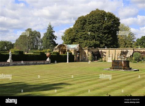 Italian Garden Hever Castle Hever Edenbridge Kent England Great