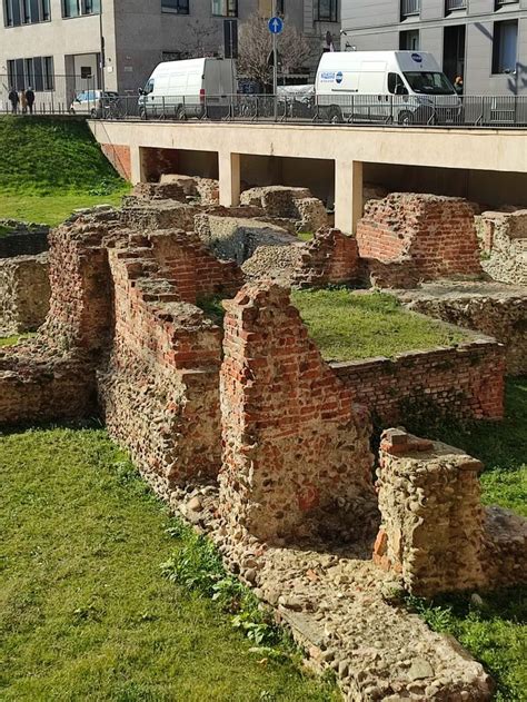 Milano Resti Romani Del Palazzo Imperiale Di Massimiano Nel