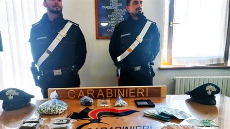 Cortina Spacciatore Arrestato In Casa Aveva Pi Di Un Chilo Di Droghe