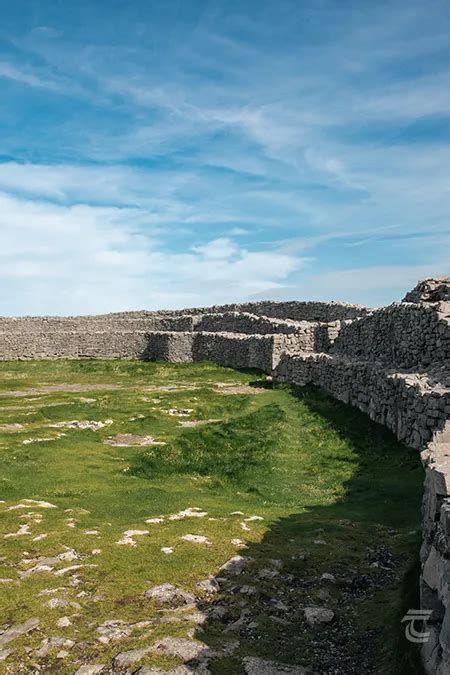 Dún Aonghasa • Dun Aengus • Visitor Information 2025 • History