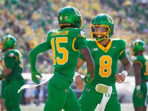 Oregon Ducks Quarterback Dillon Gabriel Is Off To A Hot Start As He