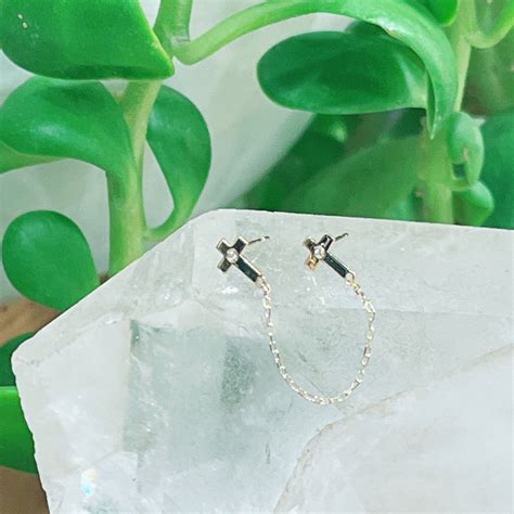 Double Cross Stud Chain 1609 Design