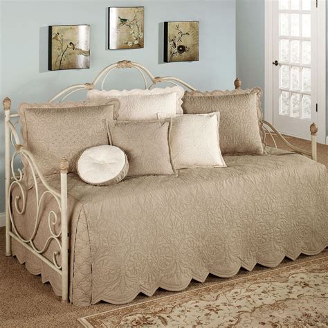 Unique Daybed Bedding Ideas On Foter