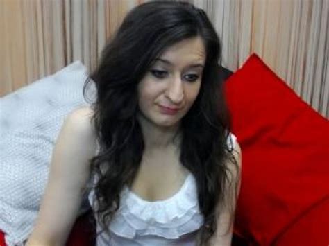 TracyCute Female Webcam Brunette Pussy Medium Tits Tits Caucasian