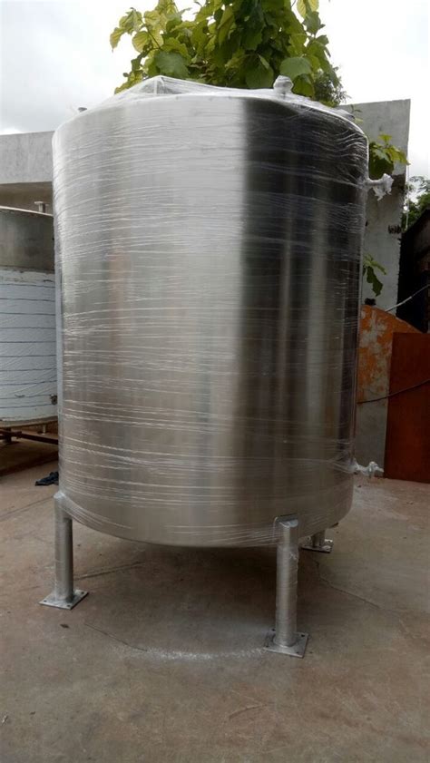 Liter Stainless Steel Water Storage Tank In Gandhinagar Heatking