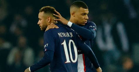 Neymar Charge Le Psg Et Mbapp