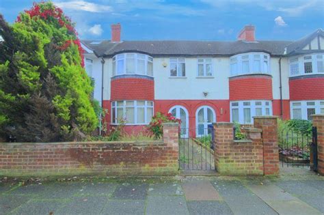 Whitton Avenue West Greenford 3 Bed Terraced House £559 000