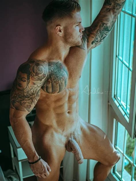 Muscle Man Filou Fitt Shows Off His Big Uncut Muscle Dick Nude Men