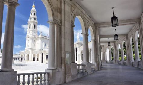 Private 8H Tour To Fatima Batalha And Obidos From Lisbon