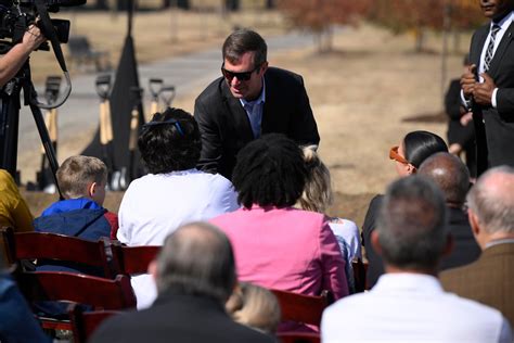 Waterfront Park Westward Expansion