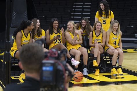 Iowa Womens Basketball Notebook Hawkeyes Enter A New Chapter Under