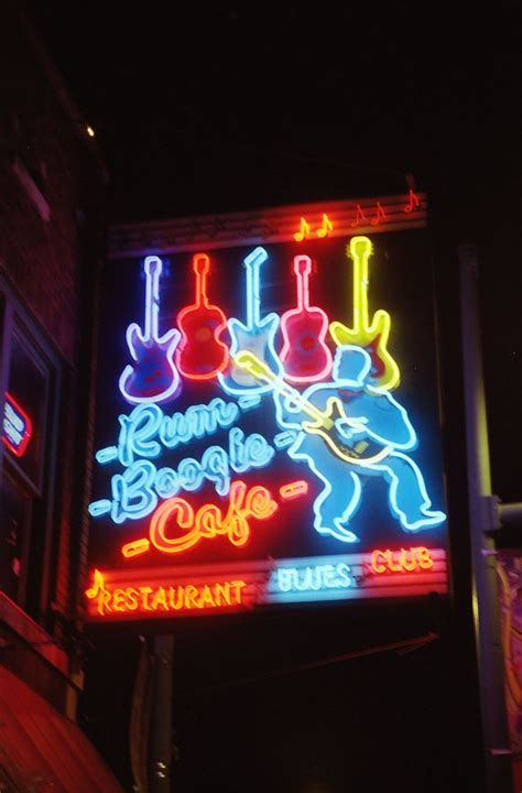 Memphis, Tennessee | Memphis, Neon signs, Memphis restaurants