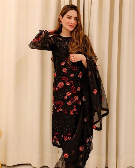 Pin By Mamoona Qayyum On Casual Dresses Simple Dresses Stylish Dress