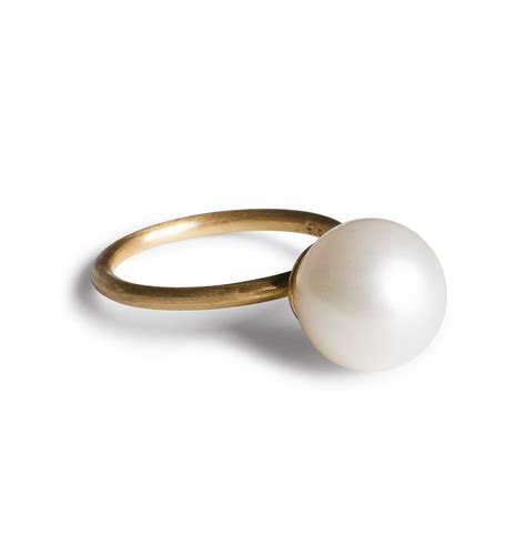 Big Pearl Ring