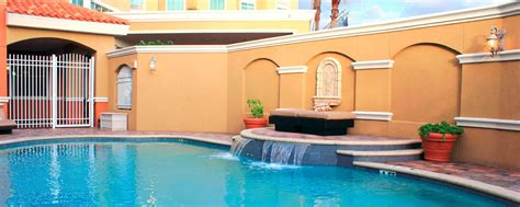 St. Petersburg Hotel Pool | St. Petersburg Marriott Clearwater