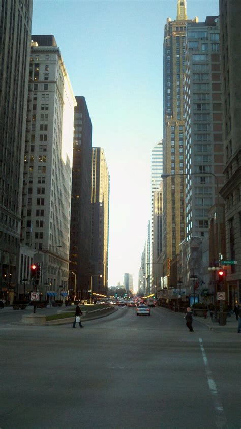 Michigan Avenue Chicago | Michigan avenue chicago, Michigan avenue, Oak park illinois