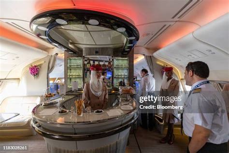 29 Emirates Airline Business Class Lounge Stock Photos, High-Res ...