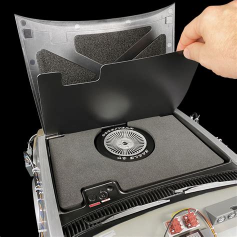 Bonnet And Trunk Carpets Mod For 1 6 Hot Toys DeLorean Time Machine
