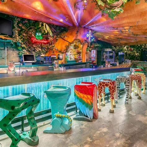 Unique Ocean Themed Restaurant Kemah Aquarium Restaurant In Texas Artofit