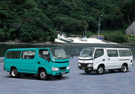 Photos Of Toyota Dyna Van JP Spec 19992002