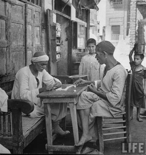 Cairo streets scene, circa 1942, by Bob Landry, Life Magazine | Egitto ...