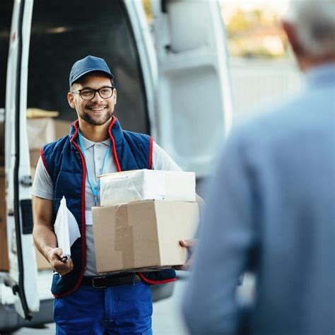 What is a Courier Service: Meaning, Benefits, and Functions