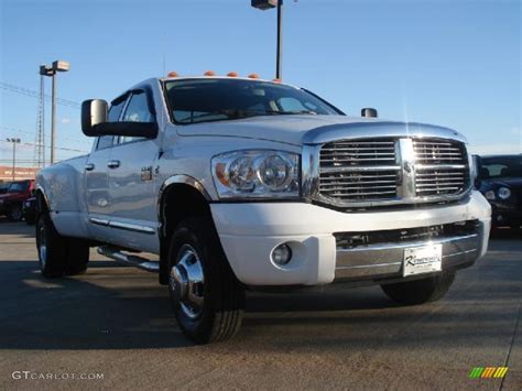 2007 Bright White Dodge Ram 3500 Laramie Quad Cab 4x4 Dually 44511661 Photo 22