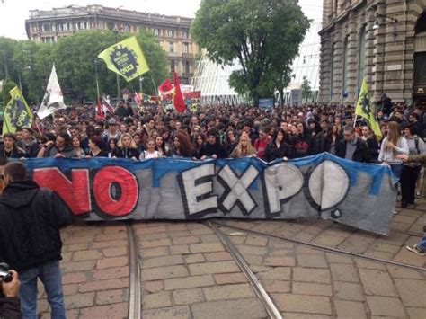 Milano Corteo Studentesco Noexpo La Diretta Foto E Video