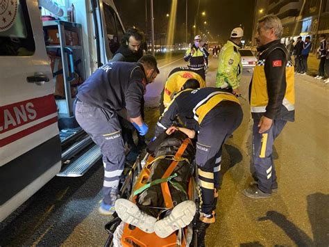 Adıyaman da Motosiklet ve Hafif Ticari Araç Çarpışması 2 Yaralı Haberler