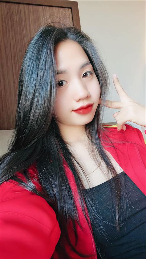 Hot girl tuyển Việt Nam tự tin khoe mặt mộc như cái tổ ong khiên ai cũng thấy thương Tinmoi