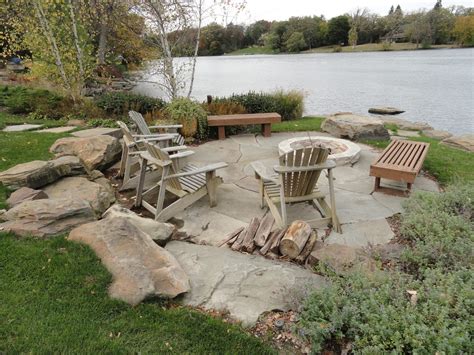stone landscaping ideas 3