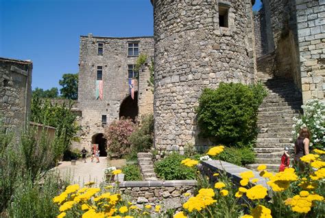 Sud Gironde le château médiéval de Langoiran en fête ce week end