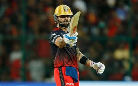 He S An Alien Twitter Hails Virat Kohlis Splendid Ton As Rcb Post