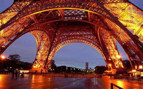 Eiffel Tower Ground Hd Wallpaper Wallpaper Flare