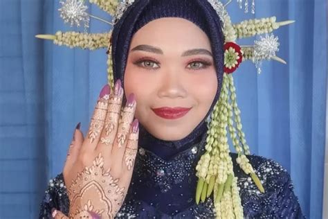 Ragam Busana Atau Baju Pengantin Adat Madura Hijab Dan Tanpa Kerudung