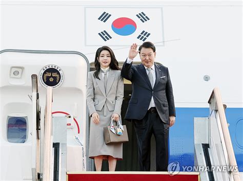 윤석열 대통령 내외 제78차 유엔 총회 참석차 출국 연합뉴스