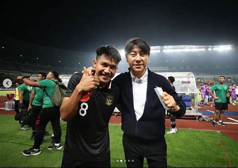 2 Pelatih Asal Uk Bikin Peringkat Fifa Timnas Indonesia Turun 72