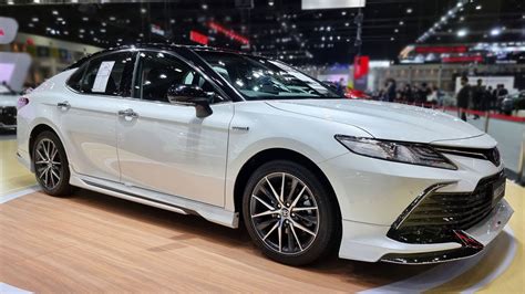 Toyota Camry 25 Hev Premium Luxury Modellista Youtube