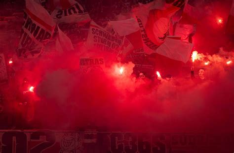 Sportgericht Des DFB Wegen Pyrotechnik VfB Stuttgart Muss 33 000