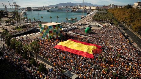 El PP llena las calles contra la amnistía y Feijóo pide la dimisión de