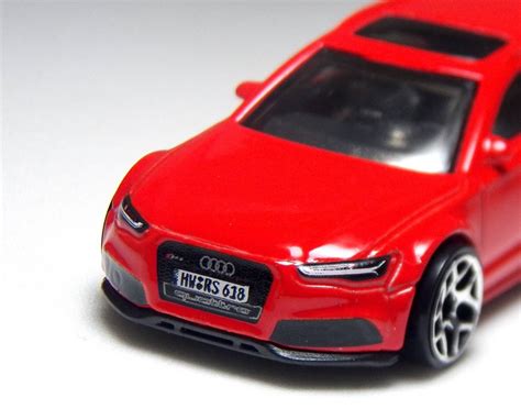 Lançamento Hot Wheels Audi RS Avant