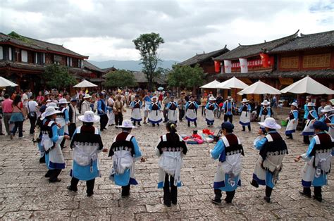 Days Yunnan Speed Train Tour Lijiang Shangrila Shaxi Dali Kunming