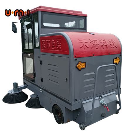 China Manufacturer Electric Road Sweeper Industrial Intelligent Driving