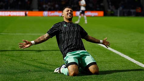 Leeds United Urged To Continue Gus Hamer Transfer Chase
