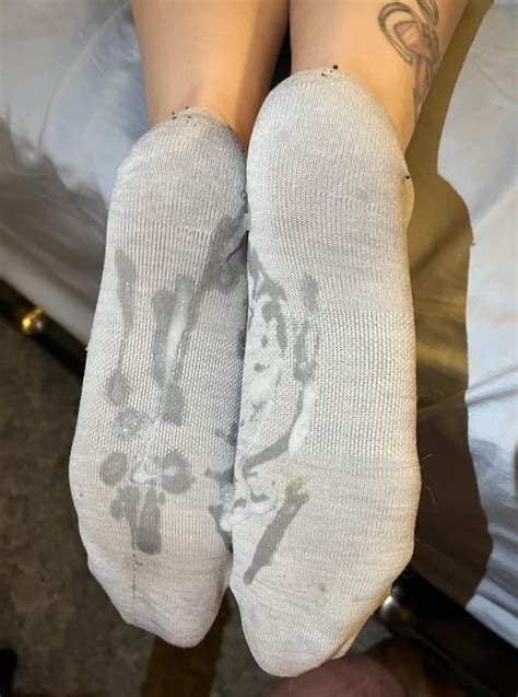 Christmas Cum🎄🎄 Rcumcoveredfeet