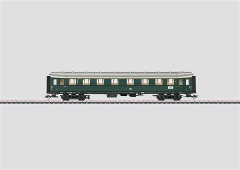 42230 MÄRKLIN HO Compartment Coach Pike Car Schnellzugwagen 1st Class