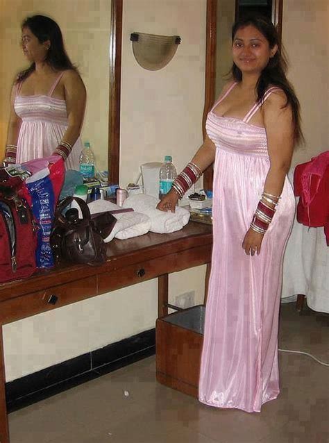 Xossip Desi Gf Bhabhi Aunty Nude Pics Collections