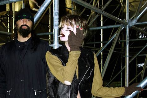 Crystal Castles Comparten Una Nueva Canción De Su último Disco