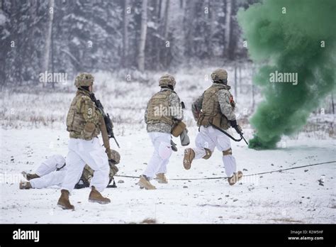 Combat Engineers From The 6th Brigade Engineer Battalion 4th Infantry